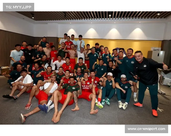 河南队或在足协杯中进行阵容轮换,拉莫斯重心转向杯赛调整阵容。 河南队或在足协杯中进行阵容轮换,拉莫斯重心转向杯赛调整阵容。