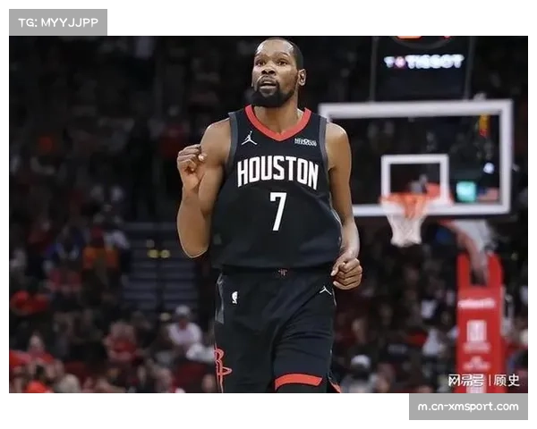 杜兰特无球跑动撕裂防守，展现现代侧翼战术价值