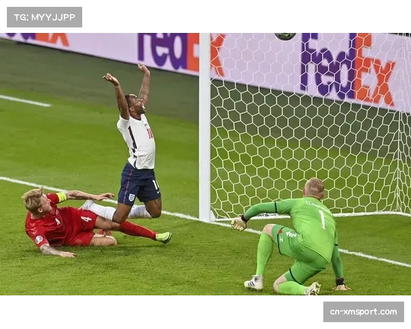 【2026年4月中超联赛·赛中·特写瞬间：绝平点球罚入，上海申花外援马莱莱跪地指天庆祝